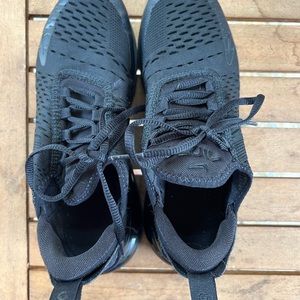 Boys Nike Air Max 270. All black. Size 5. Worn 3 times. Like new